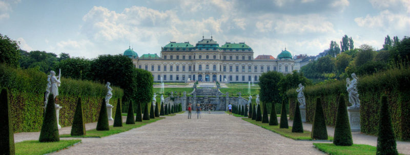 Бельведерский дворец в Вене, где проходил арбитраж.